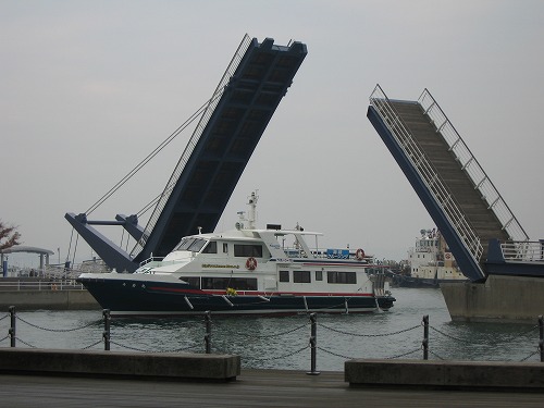 跳ね橋16