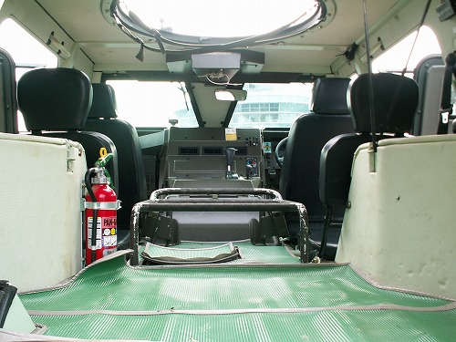 軽装甲機動車12