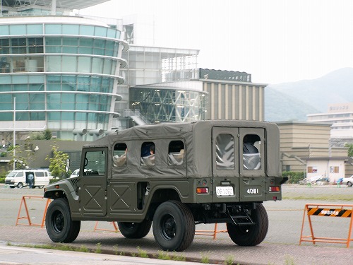 軽装甲機動車20