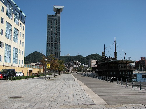 海辺の道12