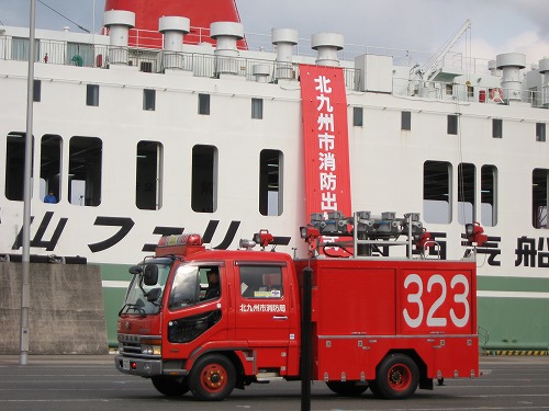 消防車両11