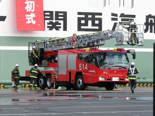 消防車両32