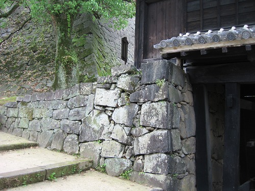 不開門8