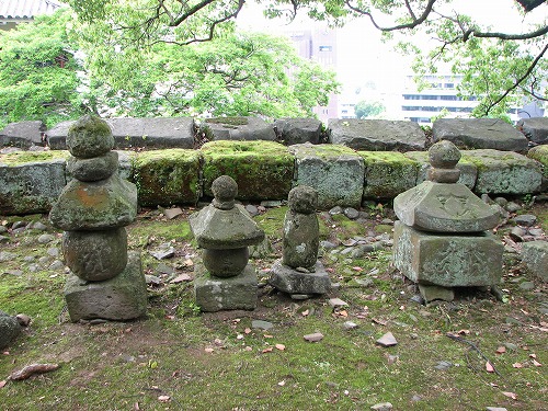 石塔6
