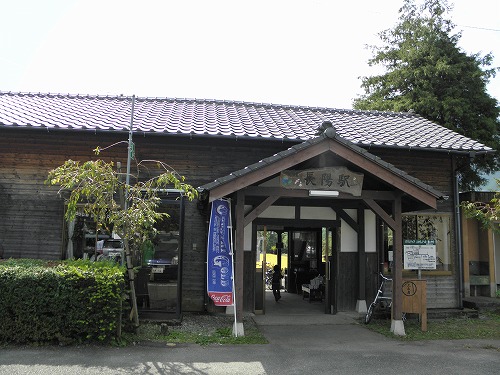 長陽駅1