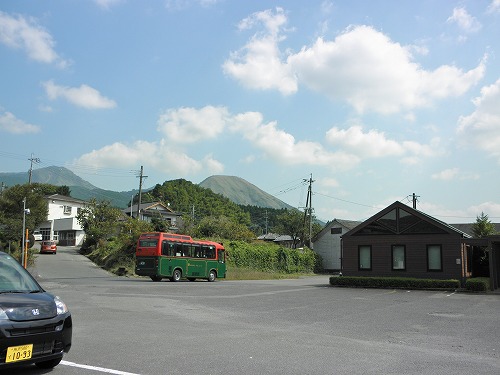 長陽駅7