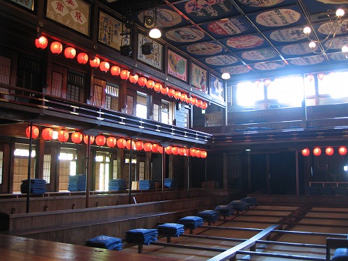 八千代座6