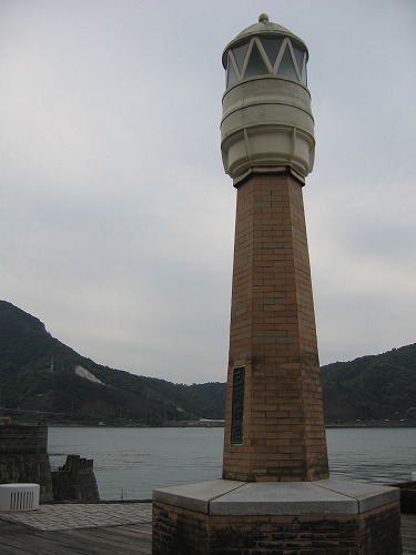 三角港18