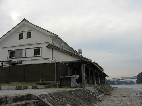 三角築港記念館5