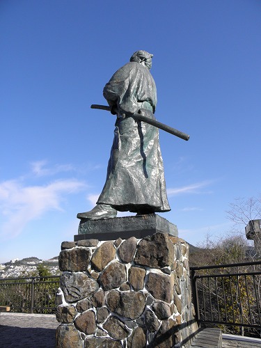 竜馬像3