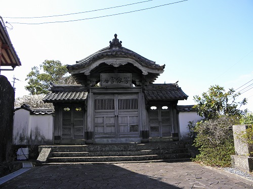 中島聖堂遺構大学門3