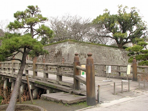 鶴丸城址12