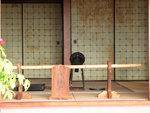 化粧の間5