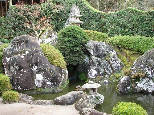森重堅庭園9