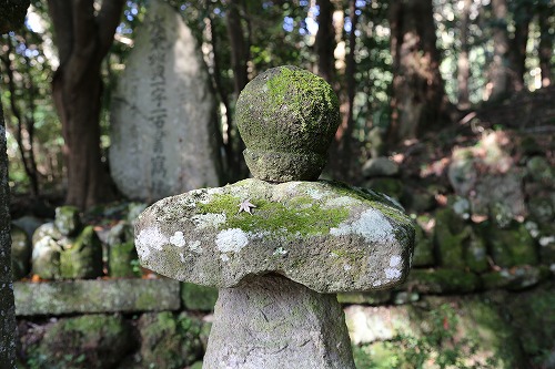 富貴寺石塔4