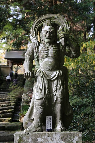 両子寺仁王門6