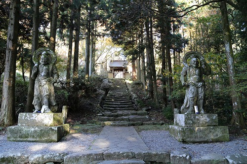 両子寺仁王門24