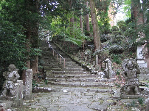 両子寺奥の院5