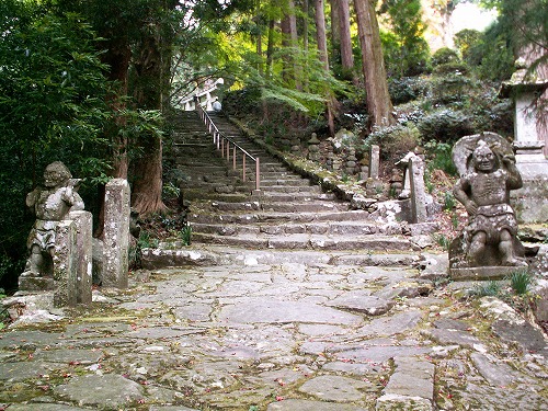 両子寺奥の院6