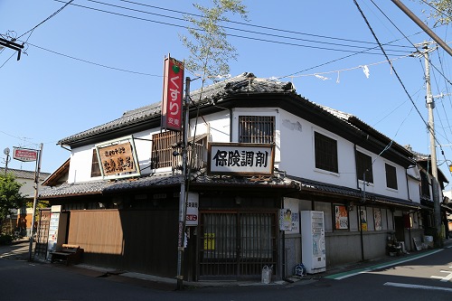 安東薬局4