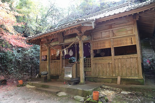 熊野磨崖仏参道10