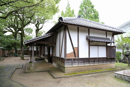 藩校の門6