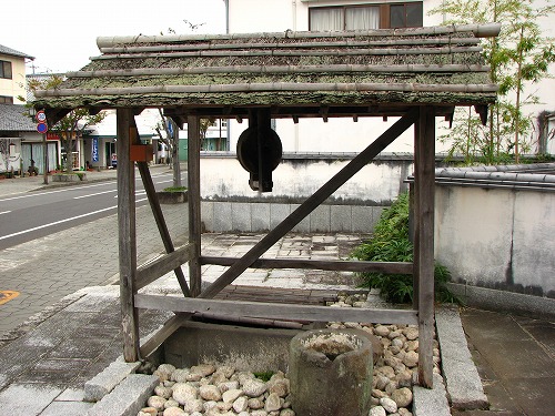 天満橋と井戸3