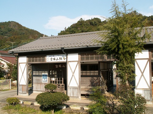 宝珠山駅14