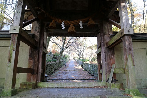 両子寺参道4