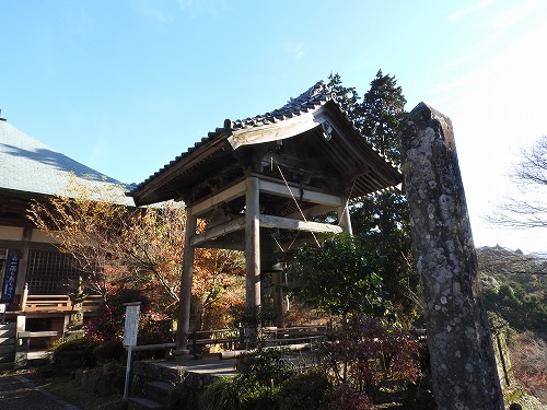 両子寺鐘楼1
