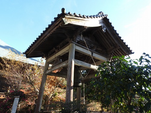 両子寺鐘楼2