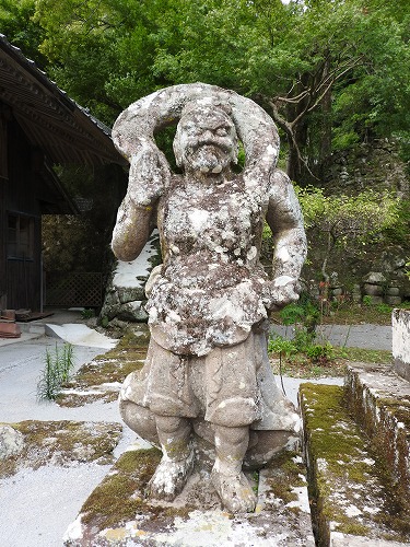 霊仙寺の仁王像8