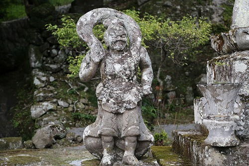 霊仙寺の仁王像14