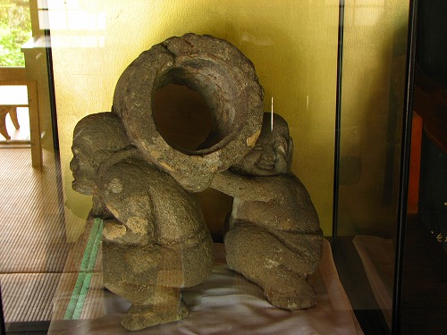 応暦寺の石塔4