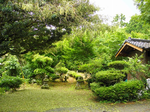 応暦寺の石塔3