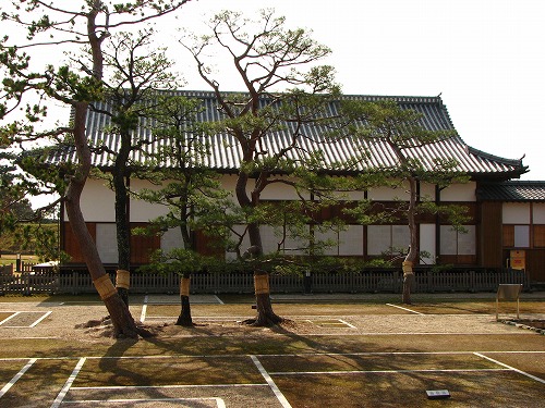 御座間1