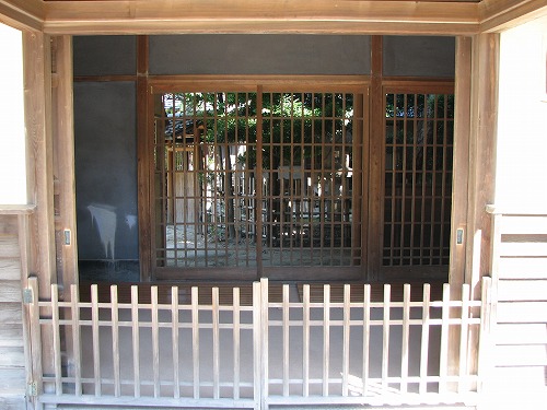 玄関19