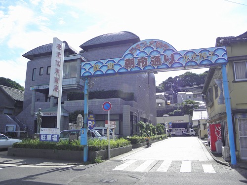 呼子朝市1