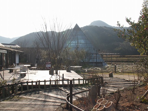 登栄荘1