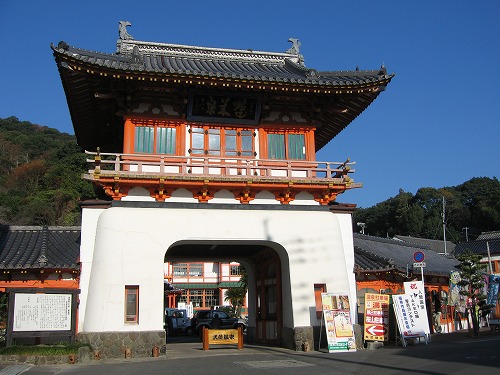 武雄温泉楼門1