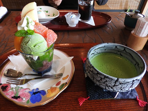 茶房さかしめ