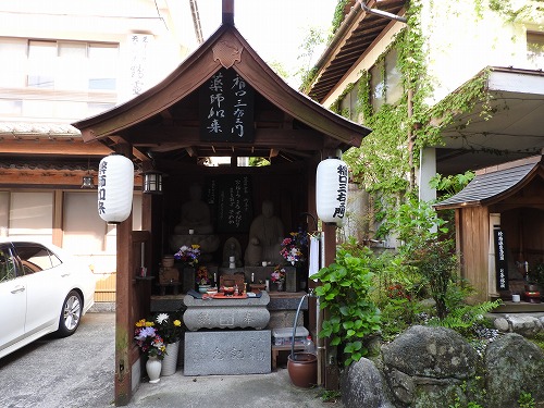 古湯温泉薬師堂2