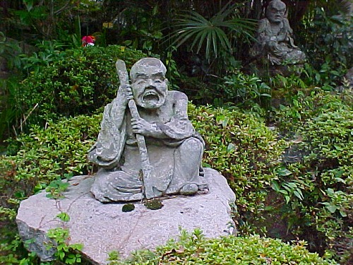 興禅院の十六羅漢像