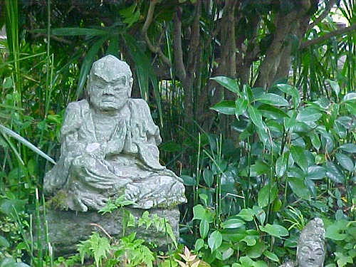 興禅院の十六羅漢像