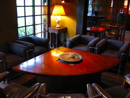 Tan's bar4
